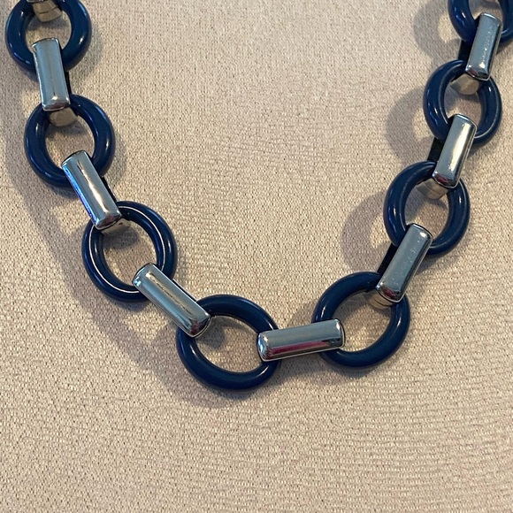 Navy blue link necklace silver tone - Picture 2 of 4